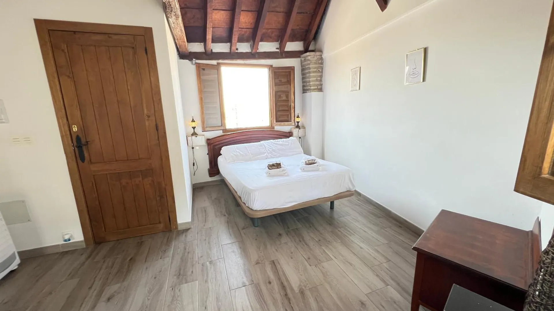 別荘 Pushe Village Albayzin Art & Culture グラナダ スペイン